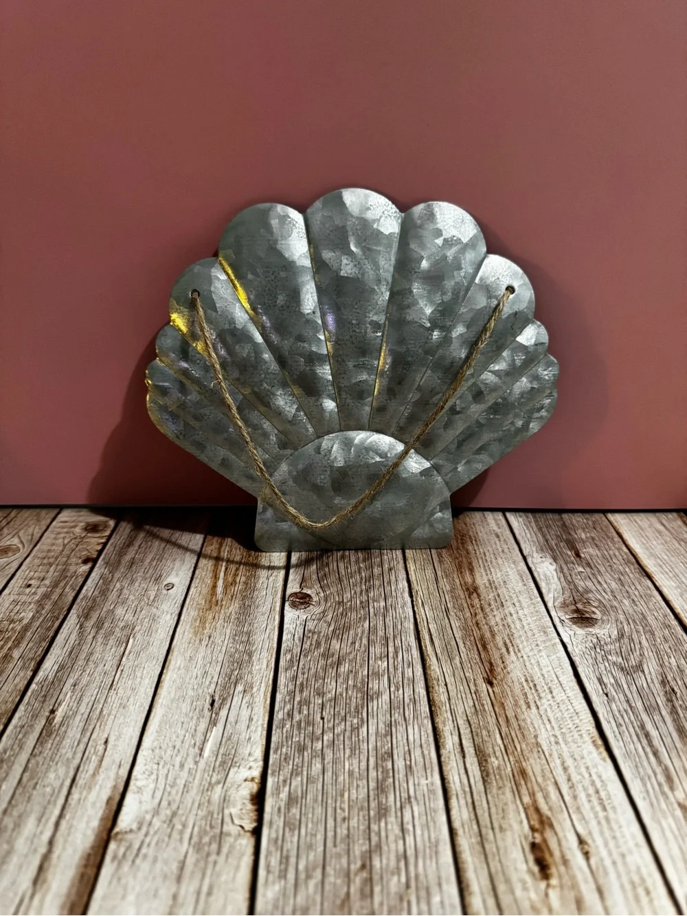 🐚 Galvanized Metal Scallop Shell Wall Decor